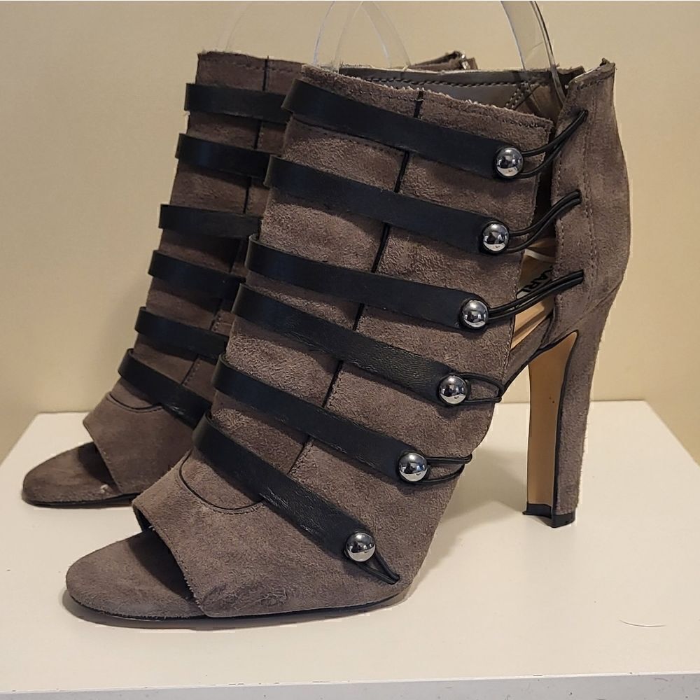 Karl Lagerfeld Paris "Gaby"Gray Suede Peep Toe Strappy Ankle Boots Sz.6 Ret $350